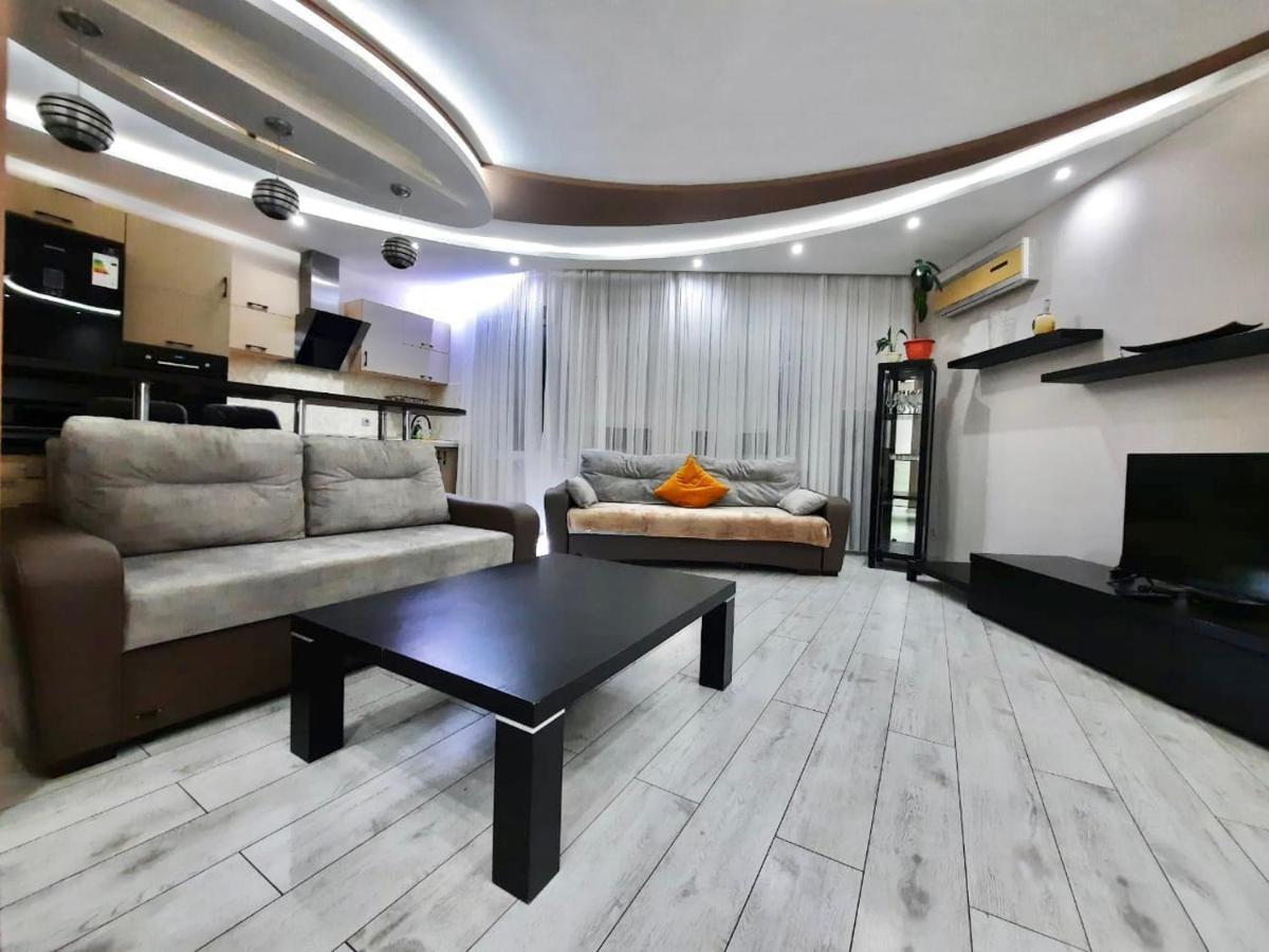 Жк Самал Де Люкс Apartment Almatî Exterior foto